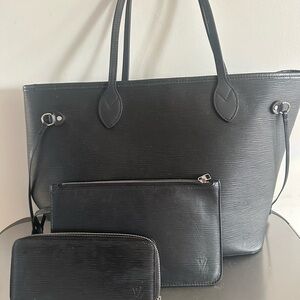 Louis Vuitton Epi Leather Neverfull tote